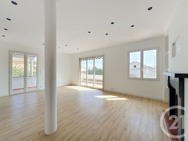 maison à vendre - 6 pièces - 147.49 m2 - MANDELIEU LA NAPOULE - 06 - PROVENCE-ALPES-COTE-D-AZUR - Century 21 Coast And Country