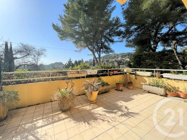 Appartement F3 à vendre - 3 pièces - 66.38 m2 - MOUGINS - 06 - PROVENCE-ALPES-COTE-D-AZUR - Century 21 Coast And Country Appartement F3 à vendre - 3 pièces - 66.38 m2 - MOUGINS - 06 - PROVENCE-ALPES-COTE-D-AZUR - Century 21 Coast And Country