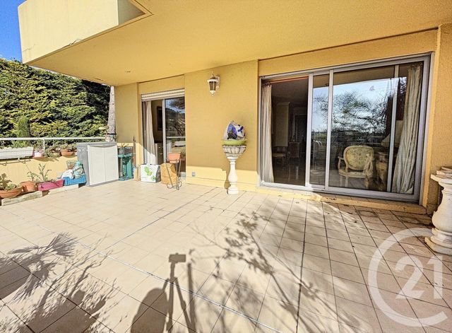 Appartement F3 à vendre - 3 pièces - 66.38 m2 - MOUGINS - 06 - PROVENCE-ALPES-COTE-D-AZUR - Century 21 Coast And Country Appartement F3 à vendre - 3 pièces - 66.38 m2 - MOUGINS - 06 - PROVENCE-ALPES-COTE-D-AZUR - Century 21 Coast And Country