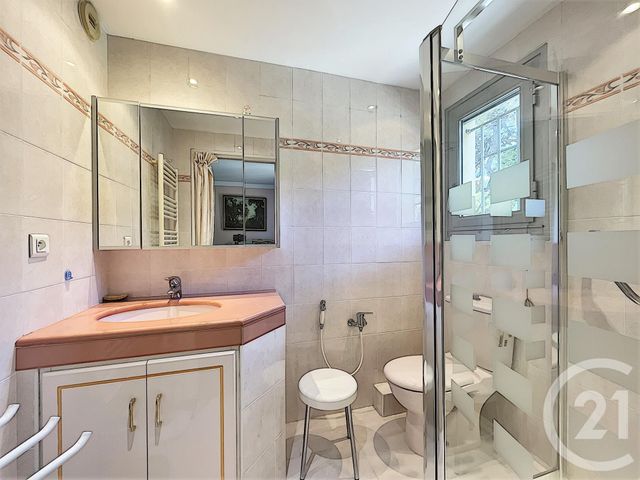 Appartement F3 à vendre - 3 pièces - 66.38 m2 - MOUGINS - 06 - PROVENCE-ALPES-COTE-D-AZUR - Century 21 Coast And Country Appartement F3 à vendre - 3 pièces - 66.38 m2 - MOUGINS - 06 - PROVENCE-ALPES-COTE-D-AZUR - Century 21 Coast And Country